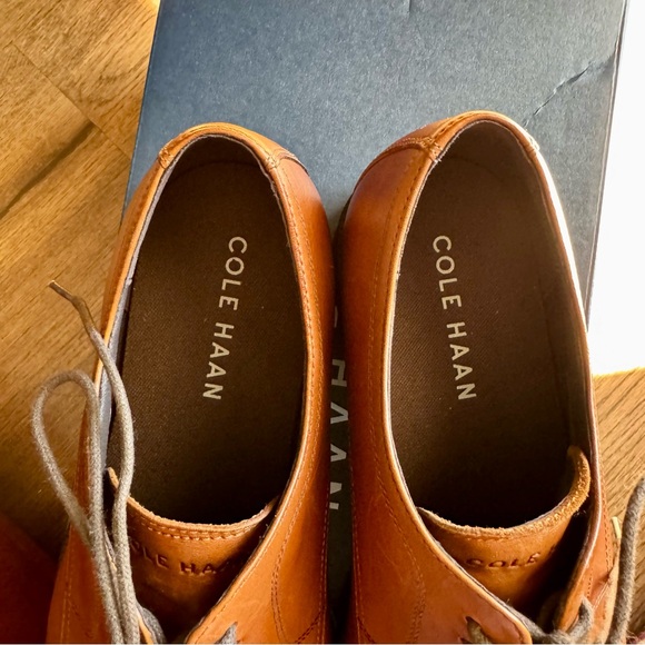 Cole Haan Men’s 10.5 Leather Modern Essentials Plain Toe Oxford Shoe British Tan - Picture 6 of 9